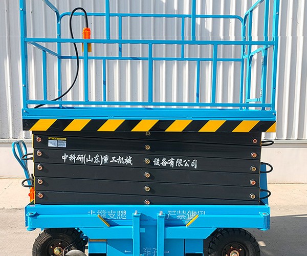 牙克石自行走升降机